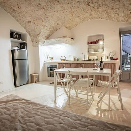 Vacation And Short Stay Suites & Apartments Ceglie - Celso Челье-Мессапика Экстерьер фото